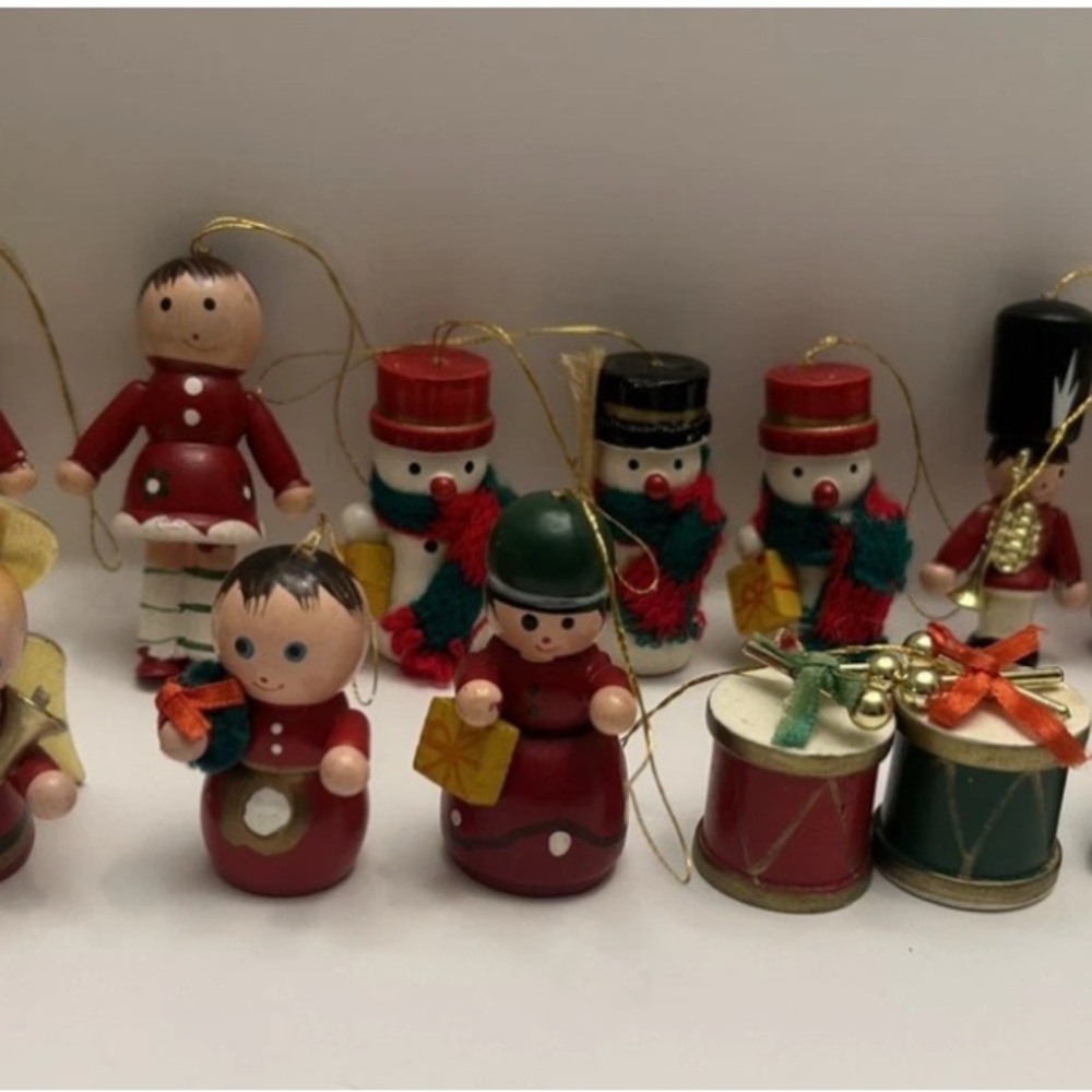 Vintage Hand Painted Wooden Christmas Ornament Lot Of 15 Angels, Snowmen, Solder